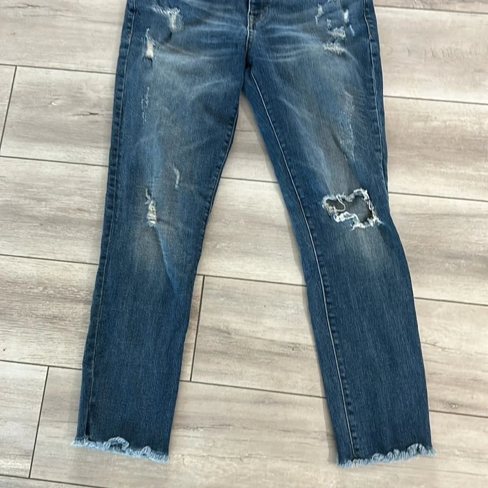 DL1961 distressed raw